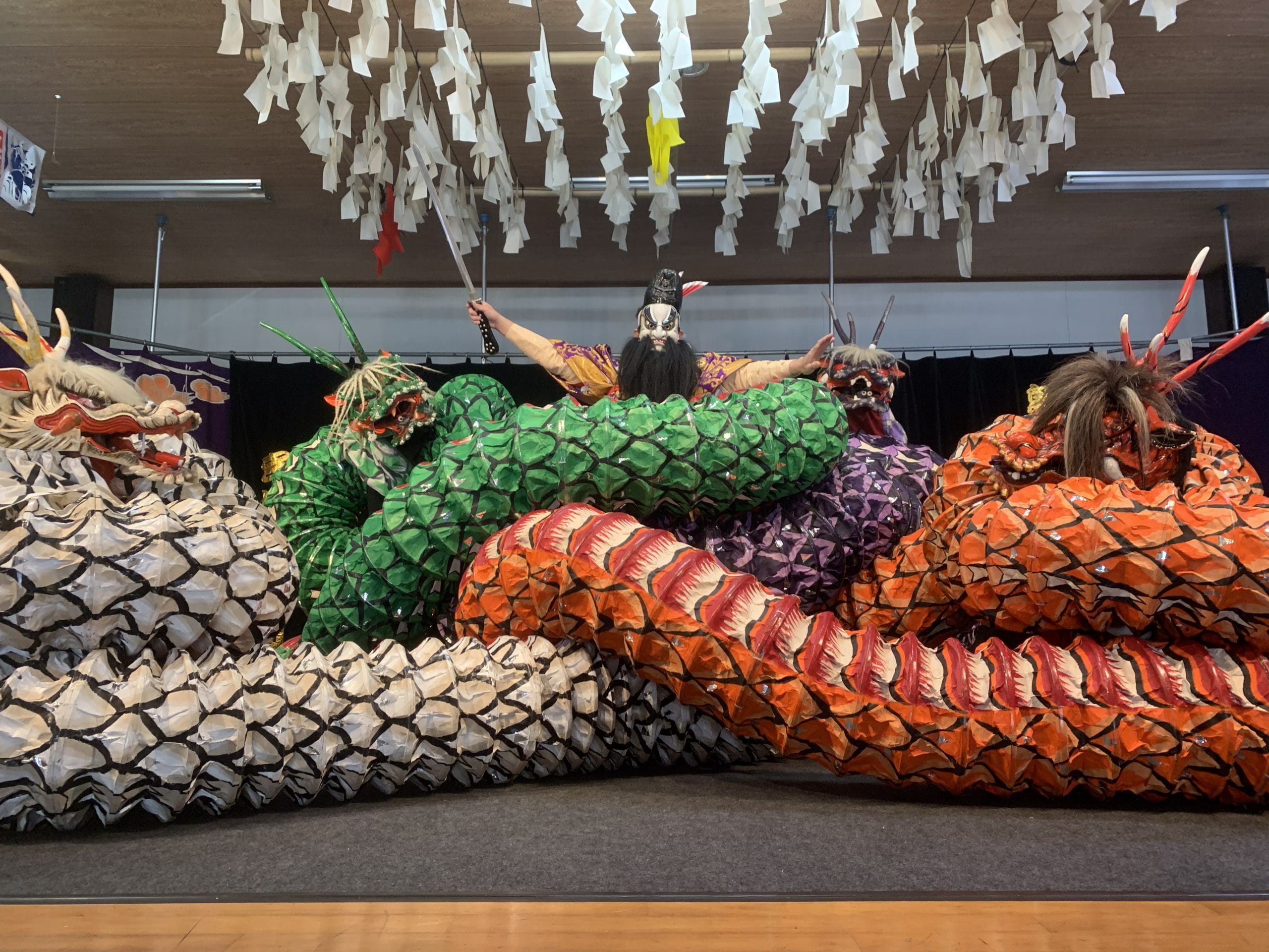 多根神楽伝承館 座布団席中央からの見え方